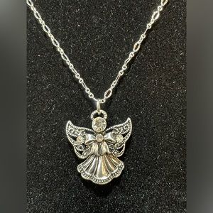 NWT Angel pendant with clear crystals and chain 16” - 20” includes bag